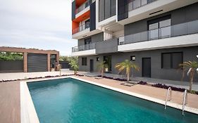 Havalimanina Yakin 1+1 Lux Suite